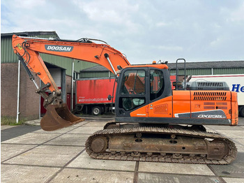 Crawler excavator DOOSAN DX235