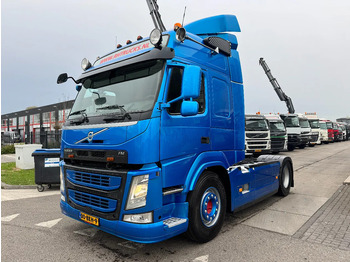 Tractor unit VOLVO FM 370