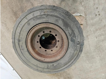 New Tire Michelin FULL RUBBER: picture 4 New Tire Michelin FULL RUBBER: picture 4