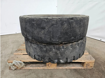 New Tire Michelin FULL RUBBER: picture 2 New Tire Michelin FULL RUBBER: picture 2