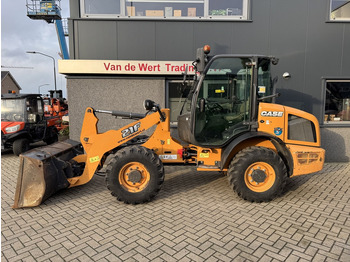 Wheel loader CASE