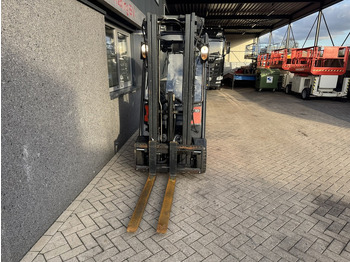 LPG forklift Linde H18T-01 Triplo 500 Freelift / Sideshift LPG 2012: picture 4