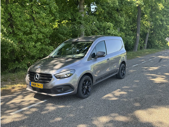 Closed box van MERCEDES-BENZ Citan