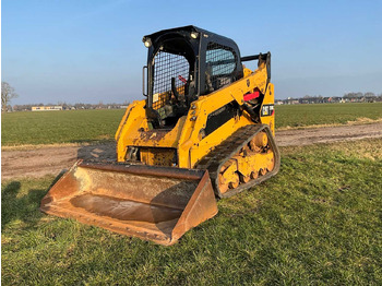 Compact track loader CATERPILLAR