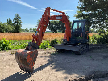 Crawler excavator DOOSAN DH60-7