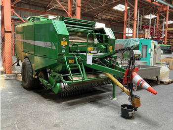 Round baler