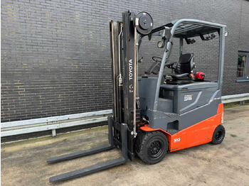 Forklift TOYOTA