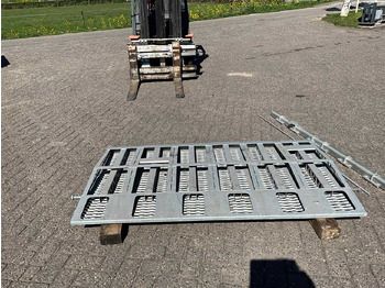 Trailer TAILGATE RAMP: picture 4 Trailer TAILGATE RAMP: picture 4