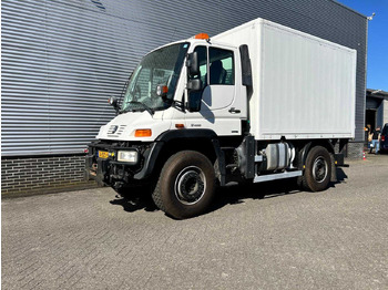 Truck UNIMOG U400
