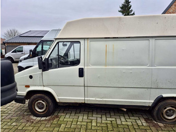 Commercial vehicle PEUGEOT