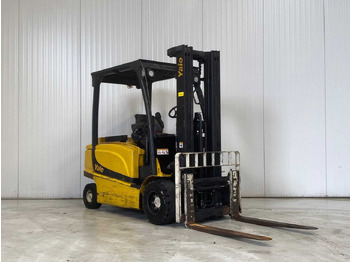Forklift YALE