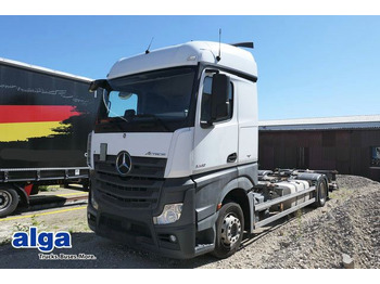 Container transporter/ Swap body truck MERCEDES-BENZ Actros 1842