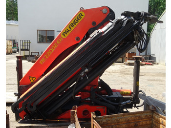 Truck mounted crane PALFINGER
