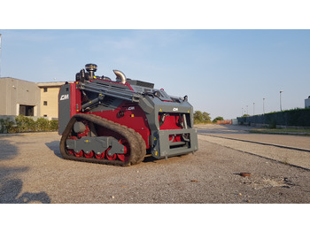 Skid steer loader CM