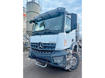 Concrete pump truck Mercedes-Benz AROCS 13.240 * Betonpumpe + FUNK * 8x4 * TOP: picture 3