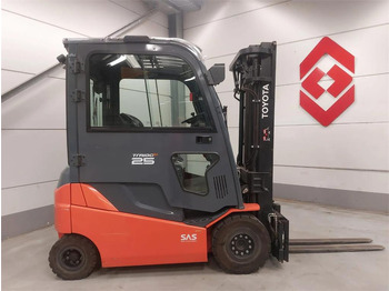 Electric forklift TOYOTA