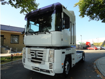 Tractor unit RENAULT AE 440: picture 1