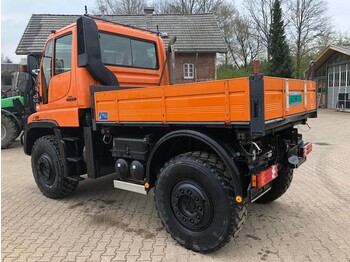 Dropside/ Flatbed truck, Municipal/ Special vehicle Mercedes-Benz Unimog U400: picture 2 Dropside/ Flatbed truck, Municipal/ Special vehicle Mercedes-Benz Unimog U400: picture 2