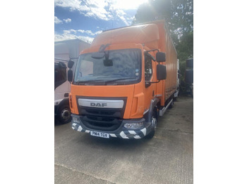 Curtain side truck DAF
