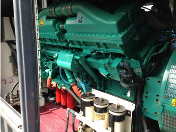 Generator set Cummins Generator 1000 KW 1250 KVA powerd by QSK45-G4 Engine: picture 4
