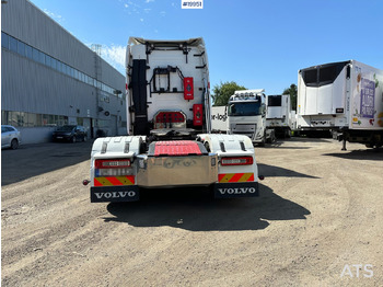 Tractor unit Volvo FH 750: picture 4