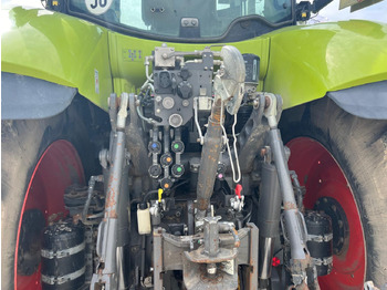 Farm tractor Claas Axion 870 CMatic: picture 5