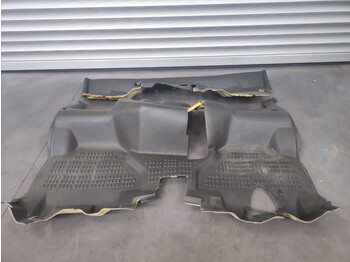 Cab and interior RENAULT