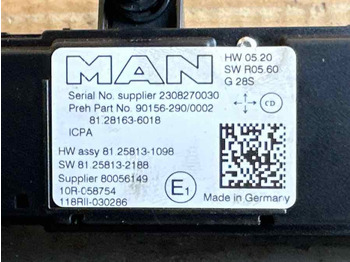 Cab and interior for Truck MAN RADIO MODUL 81.28163-6018: picture 3