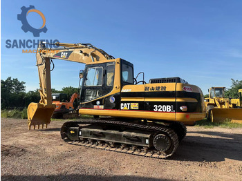 Crawler excavator CATERPILLAR 320BL: picture 2