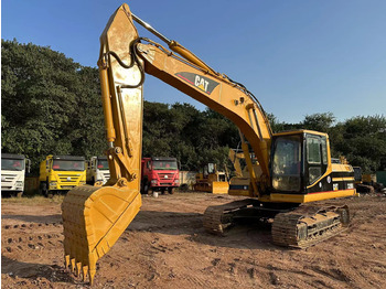 Crawler excavator CATERPILLAR 320BL: picture 3