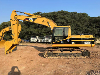 Crawler excavator CATERPILLAR 320BL: picture 2