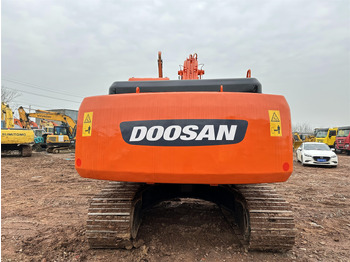 Crawler excavator DOOSAN DH220: picture 4