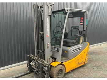Electric forklift JUNGHEINRICH EFG