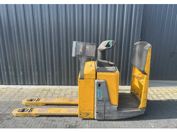Pallet truck Jungheinrich ERE120: picture 2 Pallet truck Jungheinrich ERE120: picture 2