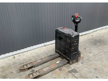 Pallet truck JUNGHEINRICH