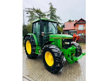 Farm tractor JOHN DEERE 6400