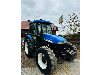 Farm tractor NEW HOLLAND TD5