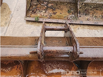 Bucket 72" Ditching Bucket 45mm Pin to suit 4-6 Ton Excavator: picture 5