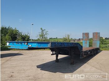 Low loader semi-trailer