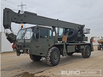 Rough terrain crane GROVE