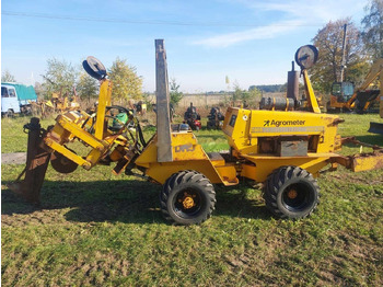Trencher Case Davis DH5: picture 2