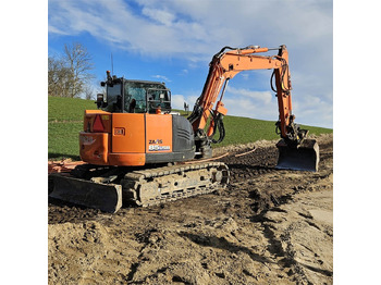 Mini excavator Hitachi ZX85USB-6: picture 5