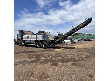 Industrial waste shredder TEREX