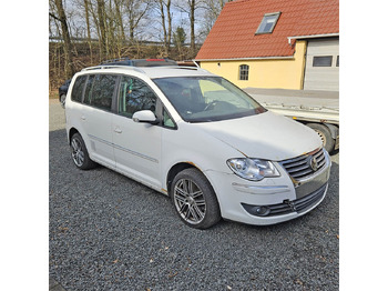 Car VOLKSWAGEN