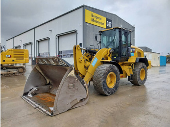 Wheel loader CATERPILLAR 938M