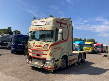 Tractor unit SCANIA R 580