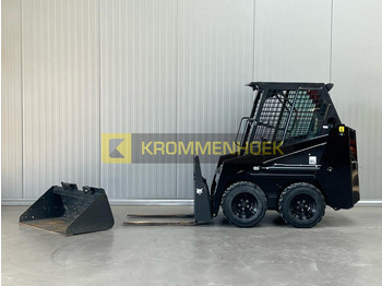 Skid steer loader BOBCAT S70