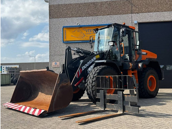 Wheel excavator DEVELON
