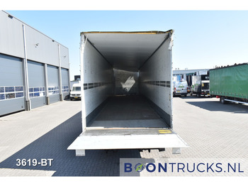 Closed box semi-trailer Schmitz Cargobull SCB*S3B | DAMAGED / SCHADE * TAIL LIFT (WORKING) * DISC BRAKES: picture 2