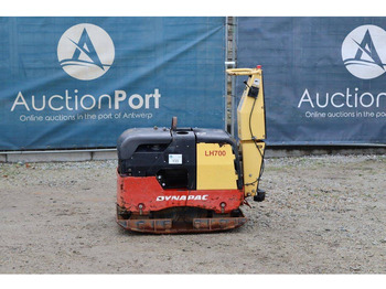 Vibratory plate DYNAPAC